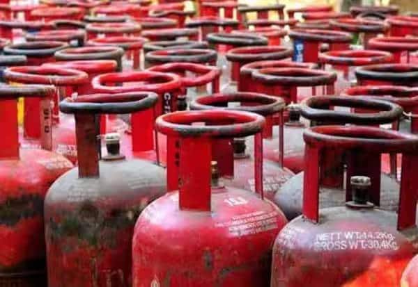 தாமதமின்றி எல்பிஜி சிலிண்டர் வினியோகம்: காஸ் ஏஜென்சிகளுக்கு எண்ணெய் நிறுவனங்கள் எச்சரிக்கை