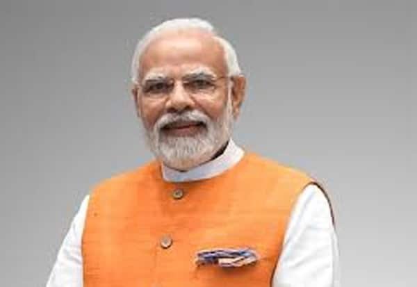 வெப்ப அலை தீவிரம்: அதிக தண்ணீர் குடிக்க பிரதமர் மோடி அறிவுரை