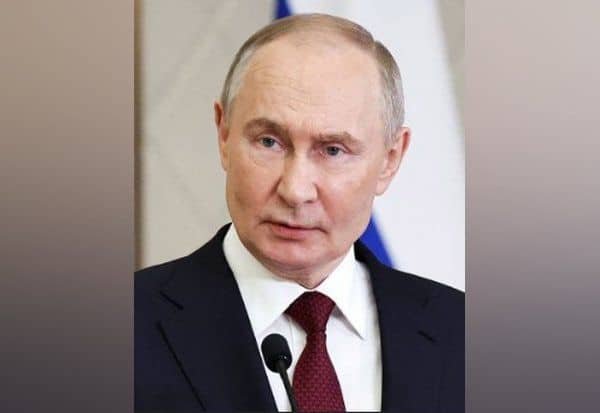 Putin reaffirms ‘unwavering’ Russian support for Iran