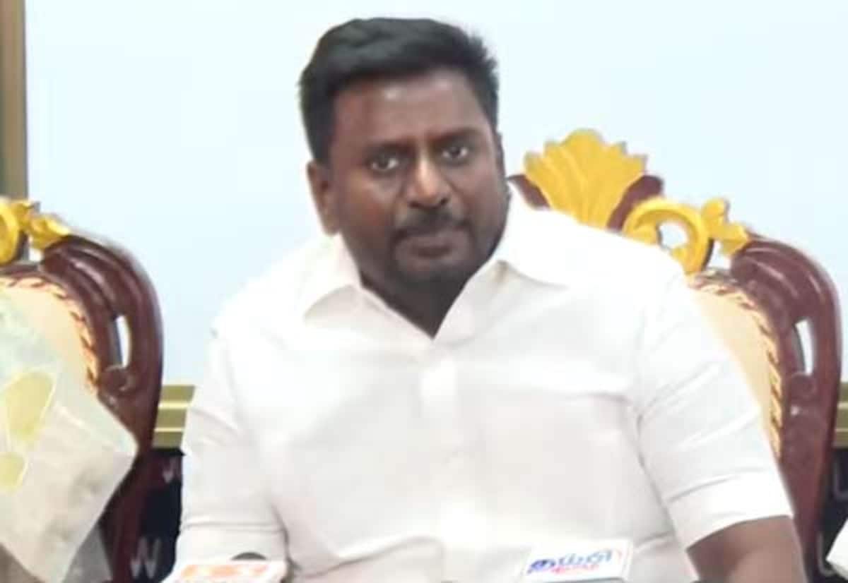 Rajmohan: We won’t insist on pen statue; govt will hear all views