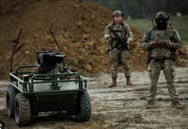 உக்ரைன் தரைவழி ரோபோக்களிடம் ரஷ்ய வீரர்கள் சரணடைந்ததாக தகவல்