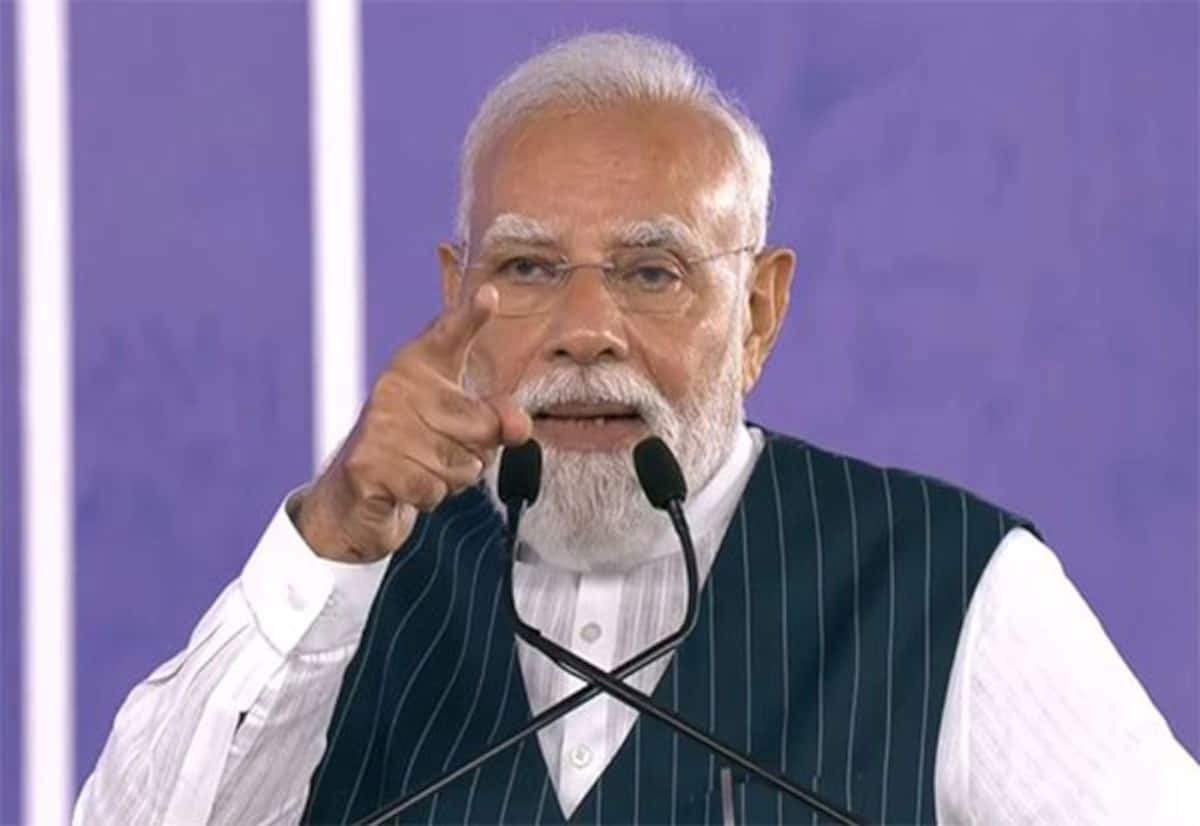 Indian youth to lead next tech revolution with Made-in-India chips: Modi