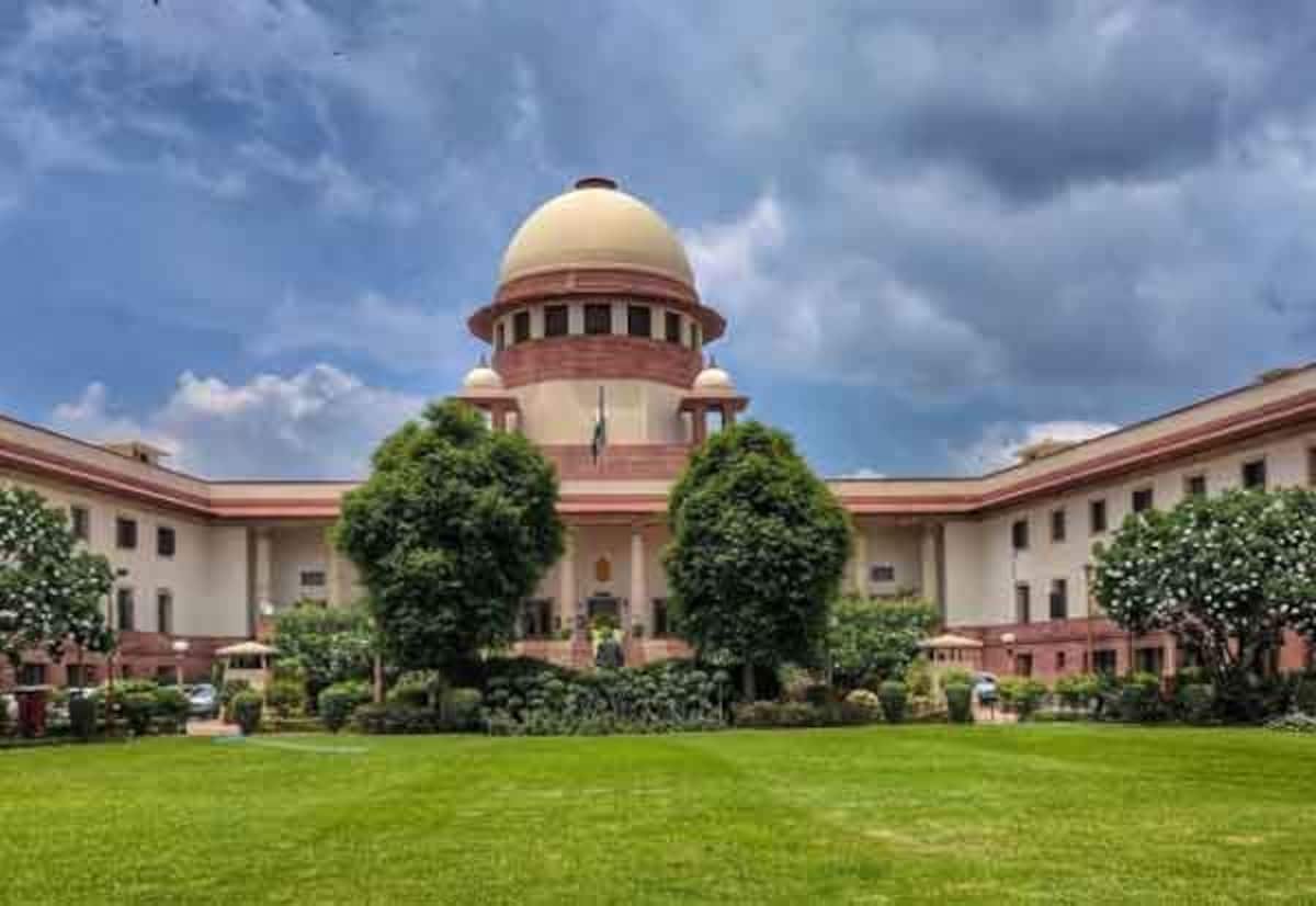 Supreme Court asks Centre to clarify stand on ‘totaliser’ vote counting