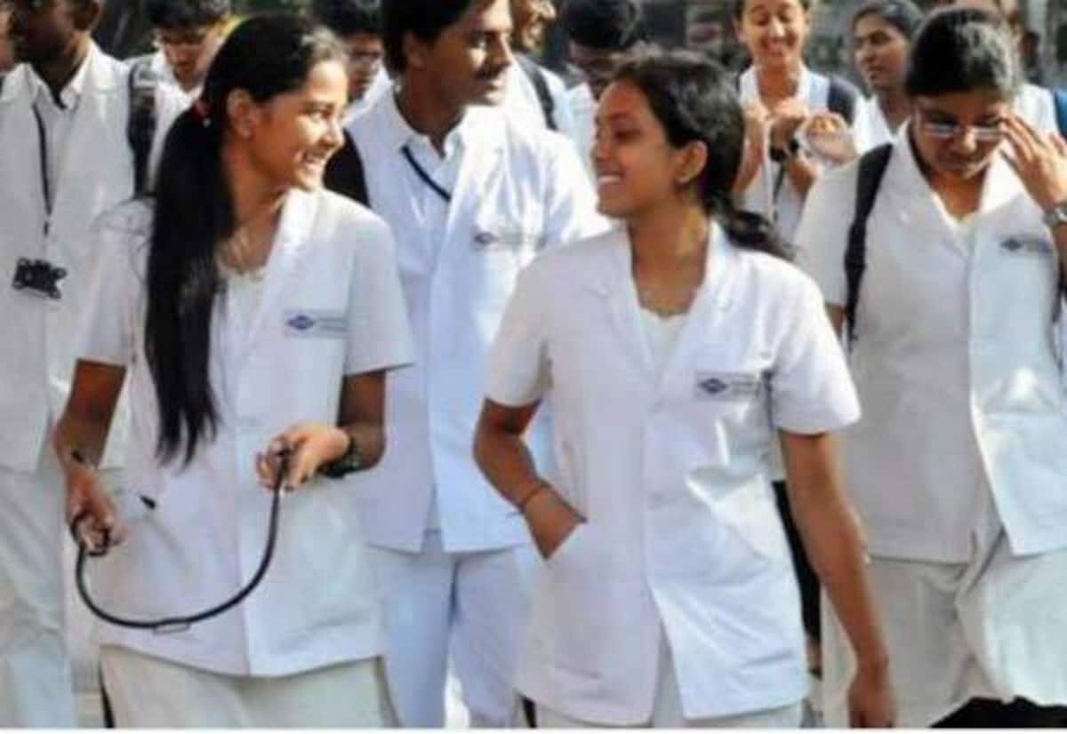 மருத்துவ மாணவர்களுக்கு கட்டாய கிராமப்புற சேவை: ஒரே கொள்கை குறித்து மத்திய அரசுக்கு உச்சநீதிமன்றம் நோட்டீஸ்