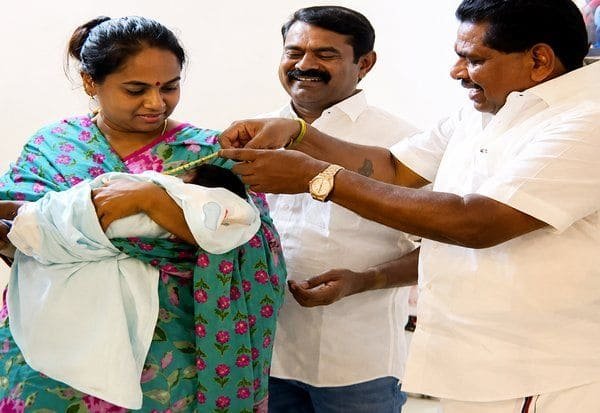 சீமான் புதுநிறை குழந்தைக்கு முன்னாள் திமுக அமைச்சர் ‘சீர்வரிசை’