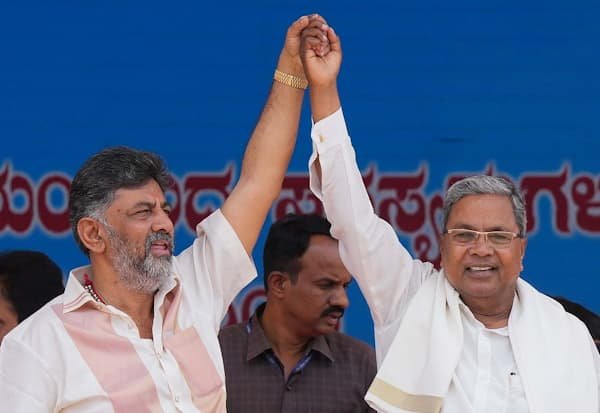 சித்தராமையா விலகி சிவகுமாருக்கு வழிவிடுவாரா? டெல்லி பேச்சுவார்த்தைக்கு பின் தகவல்