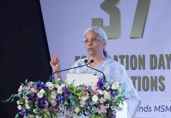 நெருக்கடி சூழலில் அந்நியச் செலாவணி சேமிப்பு அவசியம்: நிர்மலா சீதாராமன்