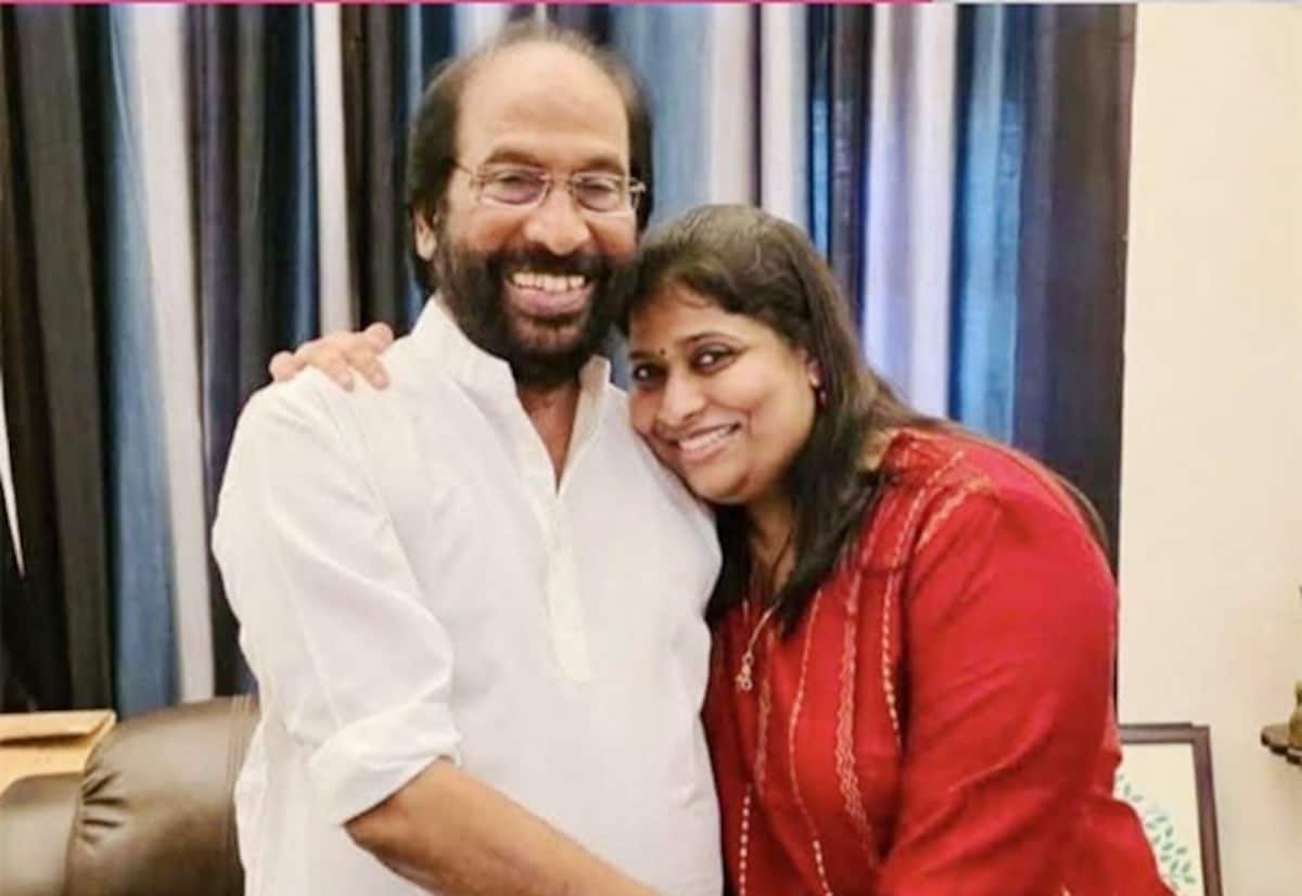 தி.மு.க. ராஜ்யசபா எம்.பி. சிவாவின் மகள் காயத்ரி த.வெ.க.வில் முறைப்படி இணைய உள்ளார்