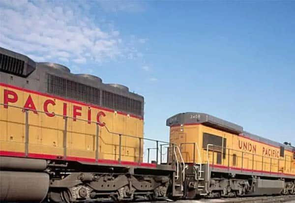 டெக்சாஸில் அமெரிக்கா–மெக்சிகோ எல்லை அருகே சரக்கு ரயிலில் 6 சடலங்கள் மீட்பு