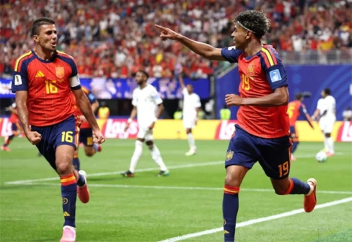 Spain cruise past Saudi Arabia 4-0 in Group H match