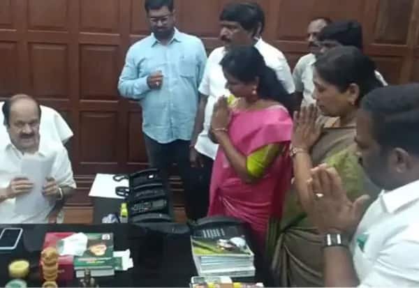 Speaker issues notice to 4 resigned MLAs, seeks reply within 7 days