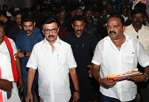Stalin campaigns in Chennai, says he won’t criticise rivals