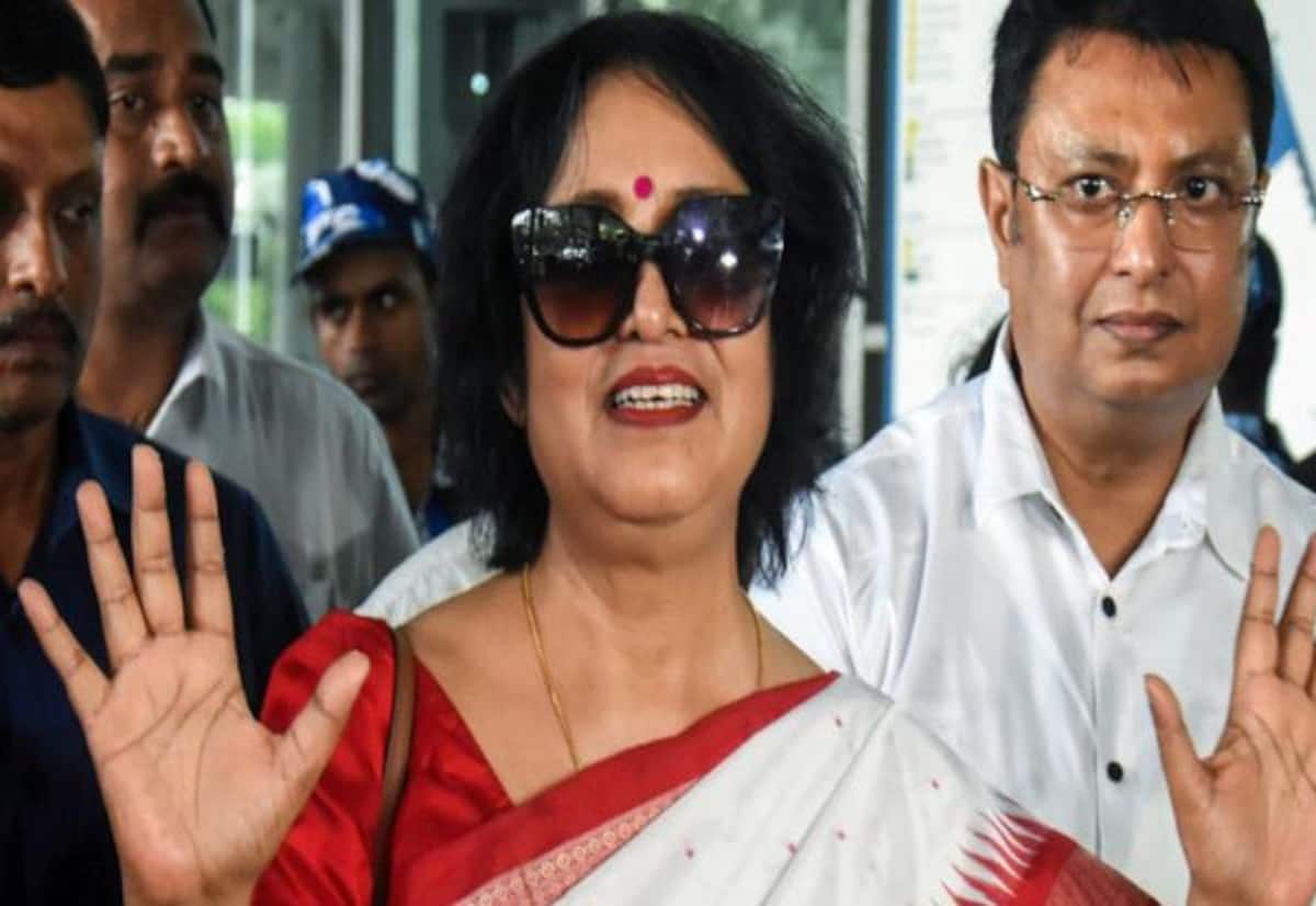 Taslima Nasrin returns to Kolkata after 19 years amid tight security