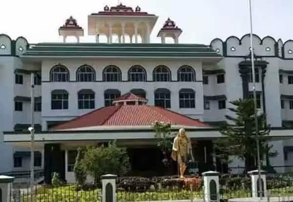 திருச்செந்தூர் கோவில் முறைகேடு புகார்: மதுரை ஐகோர்ட் கிளை கேள்விகள்