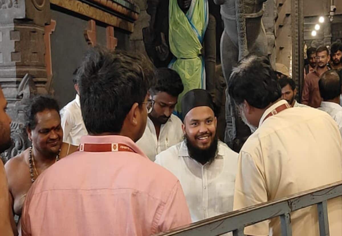 Protest over aide’s religious cap during ministers’ temple inspection