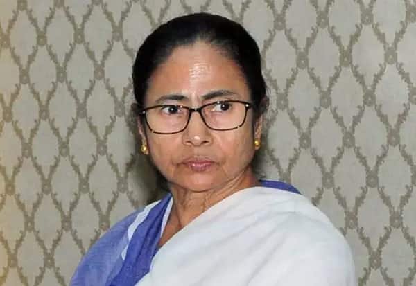 மேற்கு வங்க தேர்தல்: திரிணமுல் காங்கிரஸ் 291 வேட்பாளர் பட்டியலை மம்தா வெளியிட்டார்