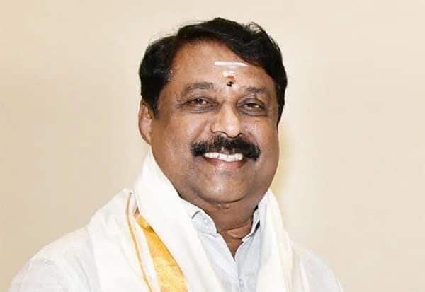 TN BJP asks why CM Vijay hasn’t thanked Modi for Chola plates return