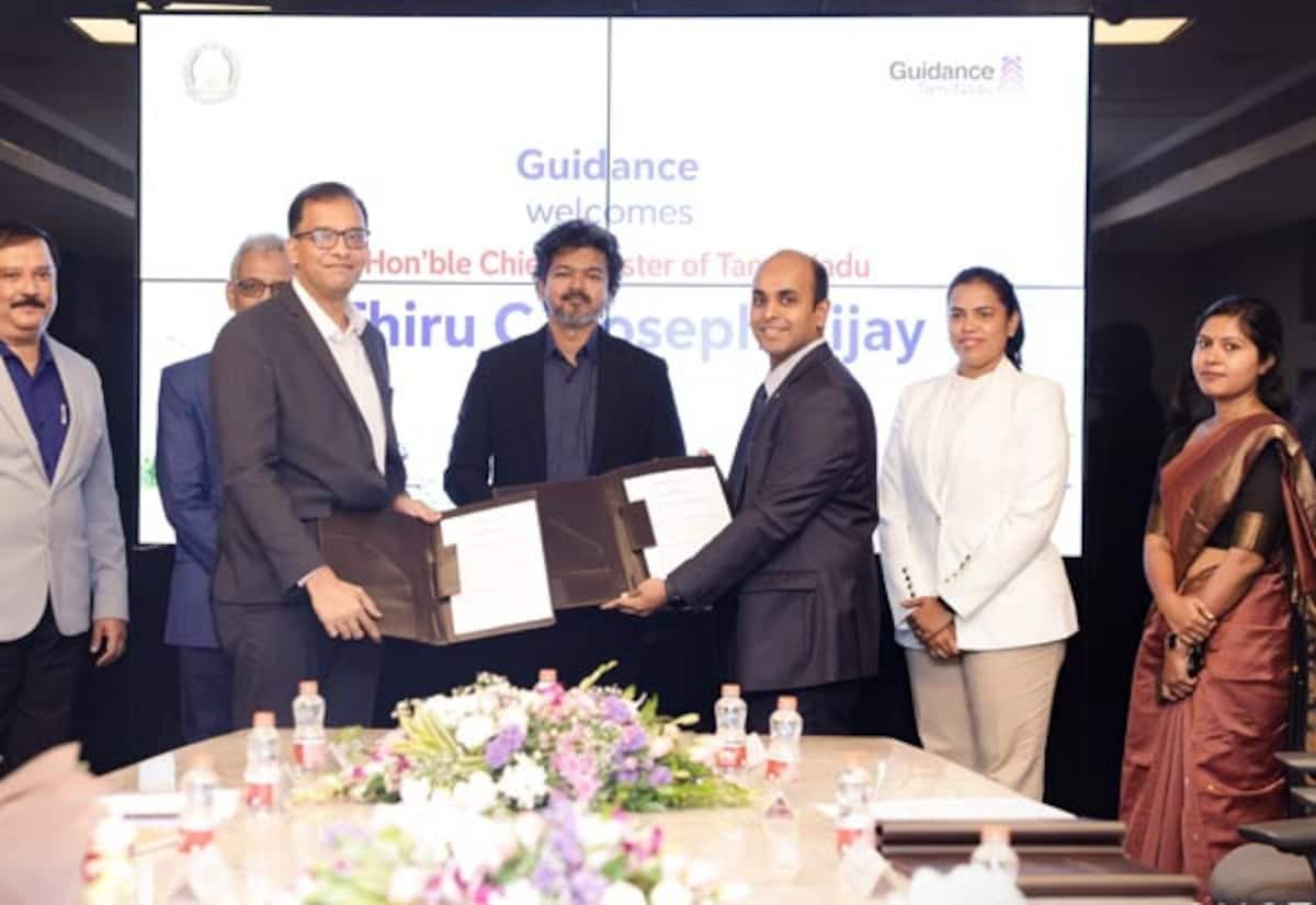 உலக நிறுவனங்களுடன் முதலீட்டு ஒப்பந்தங்கள்; முதல்வர் விஜய் முன்னிலையில் கையெழுத்து