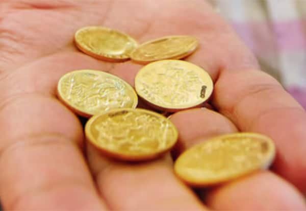 TN jewellers halt gold coin sales, write to PM on import duty hike