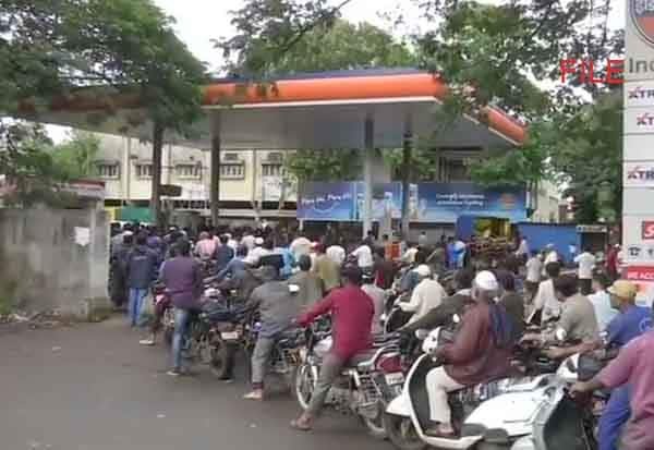 Petrol bunk association says TN, Puducherry have 21-day fuel stock
