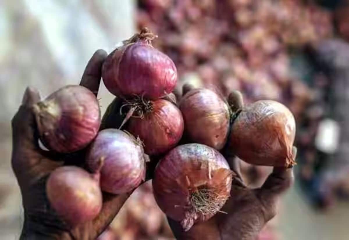 ரேஷன் கடைகளில் வெங்காயம் தீர்ந்ததால் 1,000 டன் கூடுதல் கேட்கும் தமிழ்நாடு