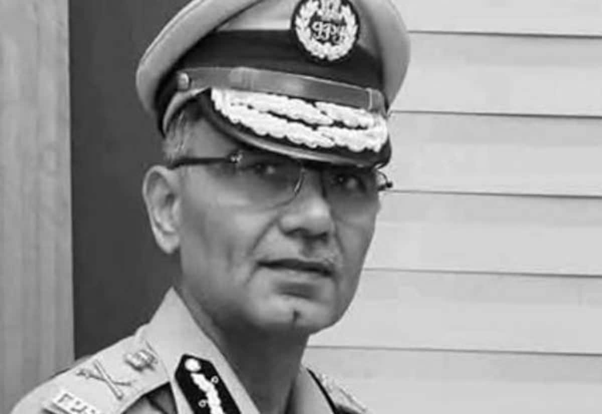 திரிபுரா டிஜிபி அனுராக் தன்கர் அலுவலகத்தில் தற்கொலை