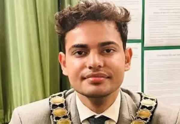 23-year-old Indian-origin youth elected mayor in Britain