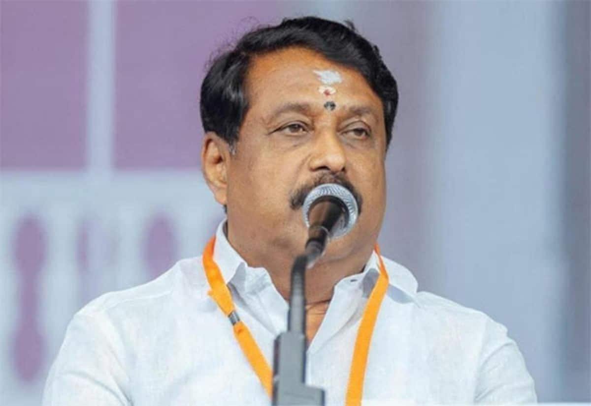 பெண்கள் குறித்து பேசியதாக கூறப்படும் விவகாரம்: நயினார் மீது சட்ட நடவடிக்கை எடுப்போம் – த.வெ.க.