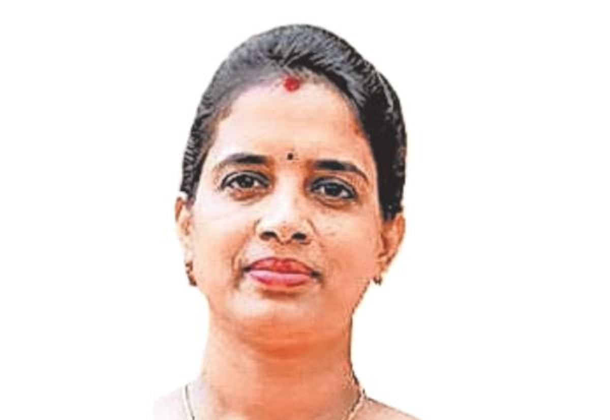 TVK Removes Villupuram Woman Executive After HC Case Against Govt