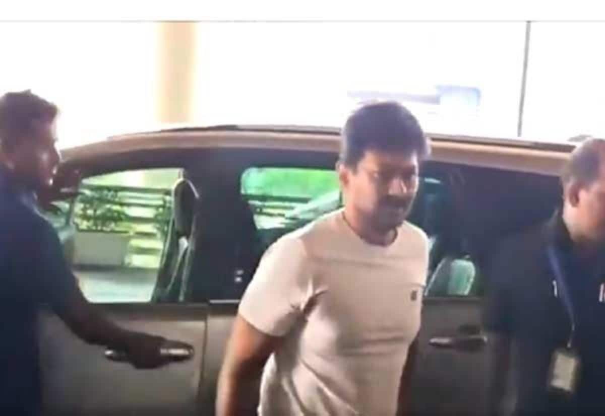 Amid Chennai floods, Udhayanidhi leaves for Dubai, draws criticism