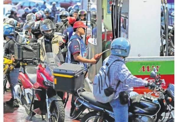 UK faces LNG shortage risk within two days amid supply crunch