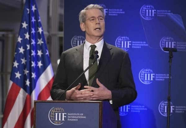 ஈரான் கச்சா எண்ணெயை உலக சந்தையில் விற்க 30 நாட்களுக்கு அமெரிக்கா அனுமதி