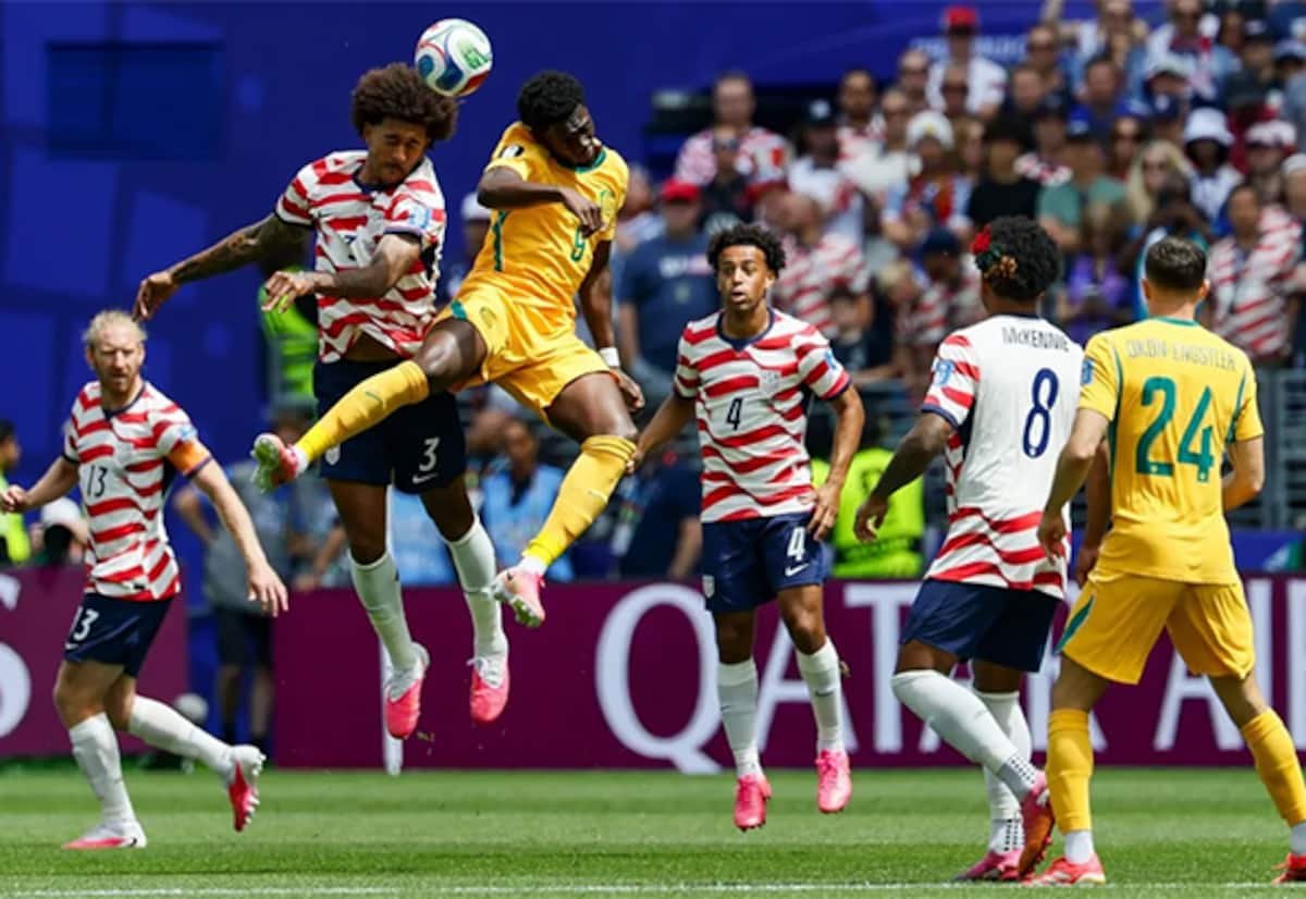 USA beat Australia 2-0 to seal World Cup knockout berth