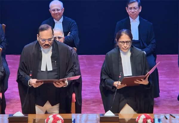 Coimbatore lawyer V. Mohana takes oath as Supreme Court judge