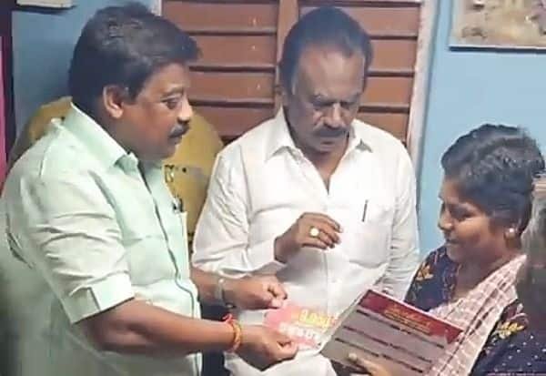 வாழப்பாடியில் ரூ.8,000 கூப்பன் வழங்கியதாக தி.மு.க. எம்.பி. மீது சர்ச்சை