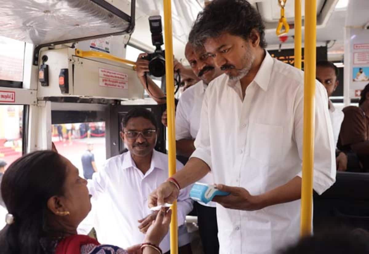 மகளிர் இலவச பேருந்துப் பயணம் விரிவாக்கம்: முதல்வர் விஜய் தொடக்கம்