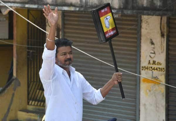 தேர்தல் நெருங்கும் நிலையில் களப்பணியை தீவிரப்படுத்த விஜய் அழைப்பு
