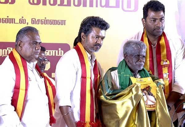 தவெக தேர்தல் அறிக்கை: பெண்களுக்கு ரூ.2,500, ஆண்டுக்கு 6 இலவச காஸ் சிலிண்டர்—விஜய்
