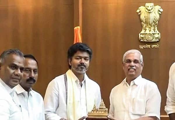 No call from Governor yet; Vijay waits to form government