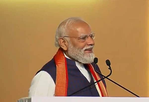 வாரங்கல்லில் நாட்டின் முதல் ஜவுளிப் பூங்காவை திறந்து வைத்தார் பிரதமர் மோடி