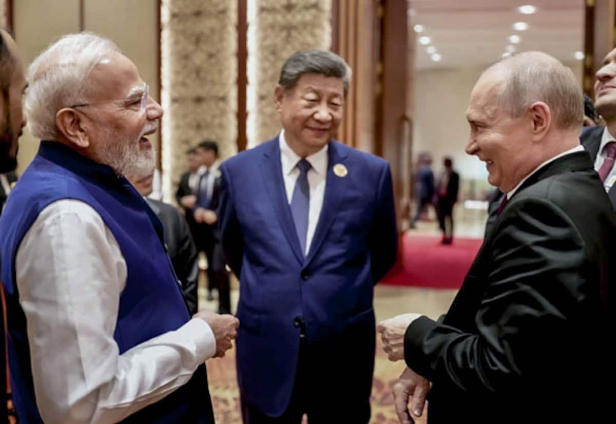 மோடி அளித்த பிரிக்ஸ் விருந்தில் சீன அதிபர் ஷீ ஏன் பங்கேற்கவில்லை?